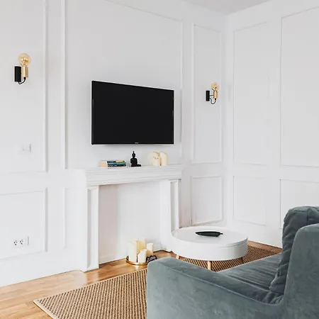 Voya Nordic Apartment-a Luxury Oasis In The Old Town * 布拉索夫