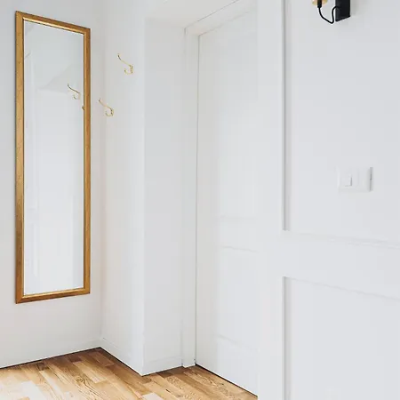 Voya Nordic Apartment-a Luxury Oasis In The Old Town 公寓 *