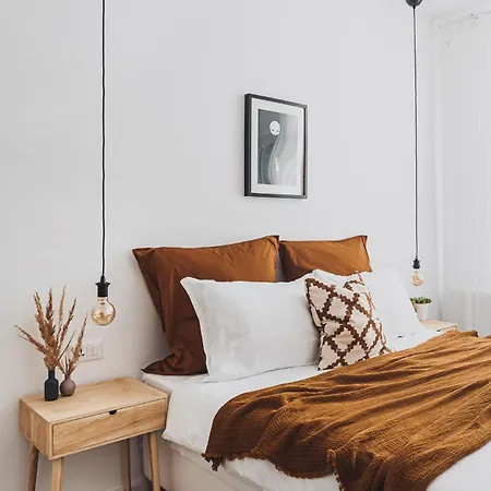 Voya Nordic Apartment-a Luxury Oasis In The Old Town * Брашов