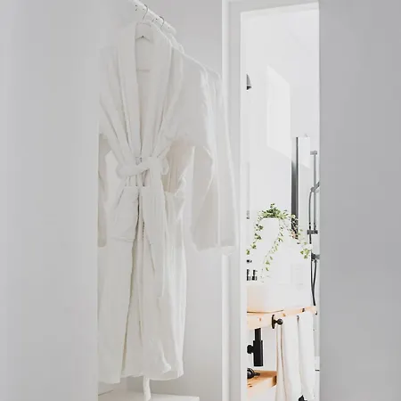 Voya Nordic Apartment-a Luxury Oasis In The Old Town *