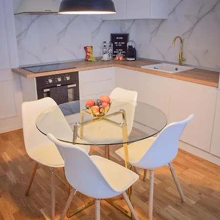 Voya Nordic Apartment-a Luxury Oasis In The Old Town * Brașov