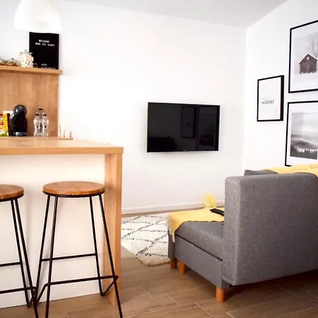 Апартаменты Voya Nordic Apartment-a Luxury Oasis In The Old Town *