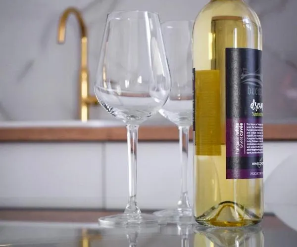 דירה Voya Nordic Apartment-a Luxury Oasis In The Old Town